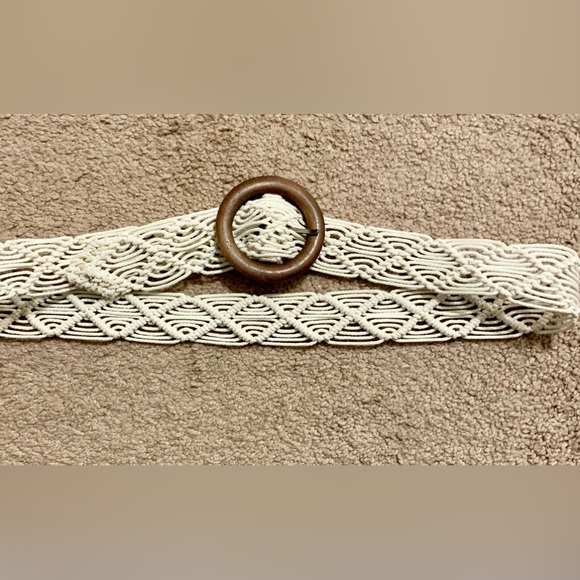 Boho Crochet & Wood Belt - Picture 1 of 3